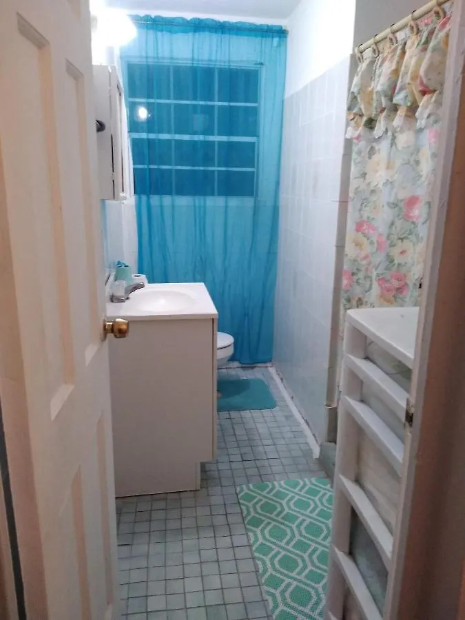 Homestay Figueroa Guest Rooms In Country Club San Juan